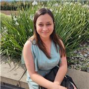 Psicopedagoga entrega apoyo escolar en lectoescritura, método Singapur, hábitos de estudio